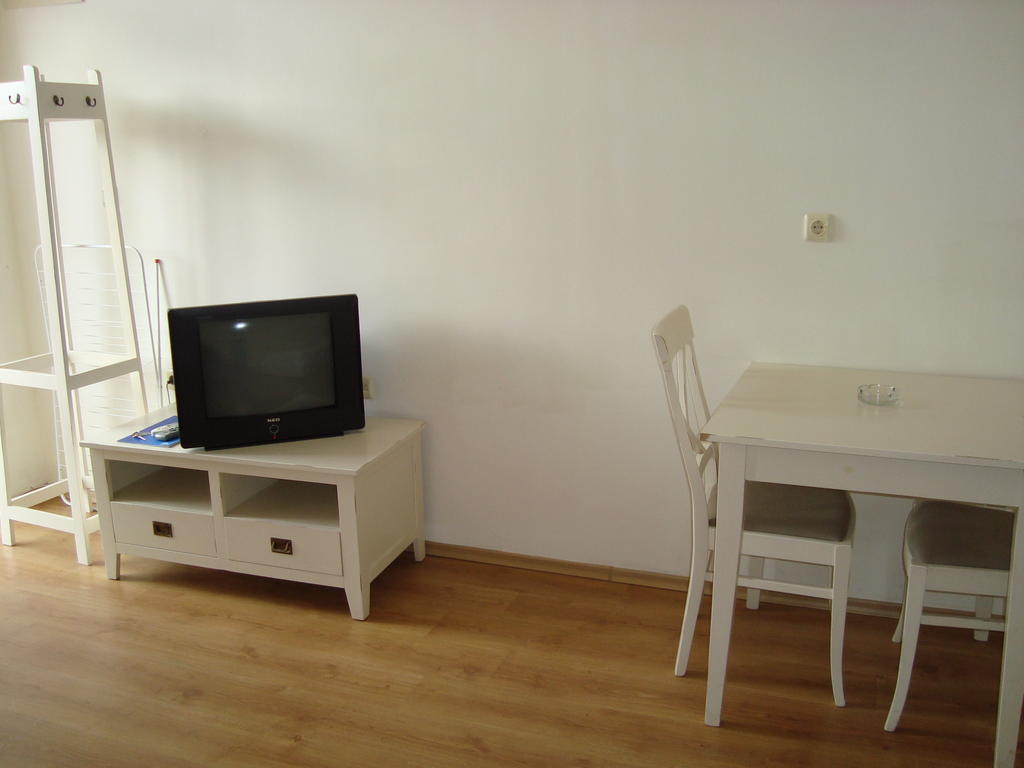 Flores Park Sunny Beach Room photo