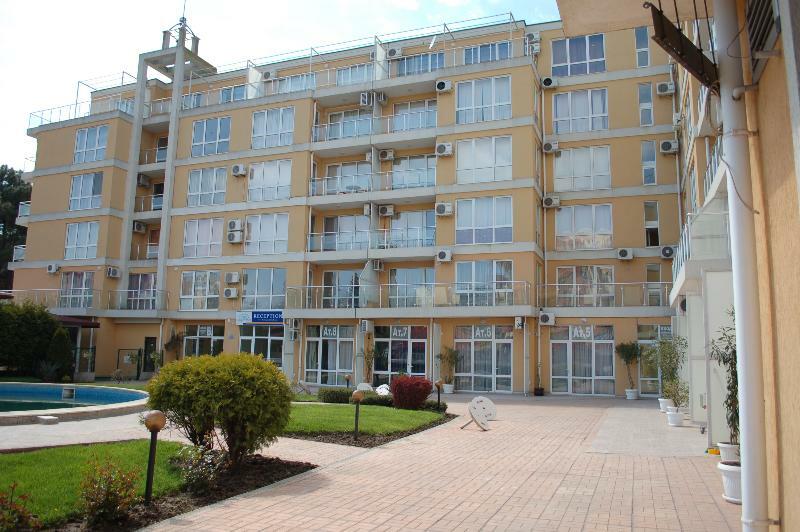 Flores Park Sunny Beach Exterior photo