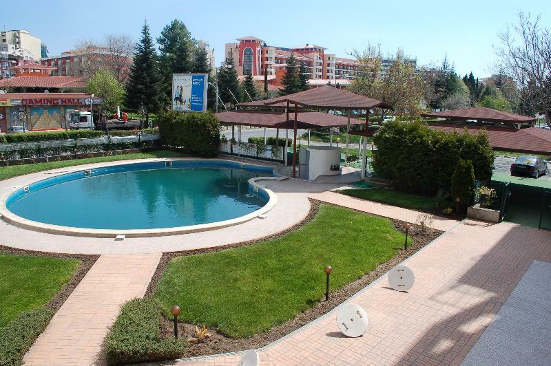 Flores Park Sunny Beach Exterior photo